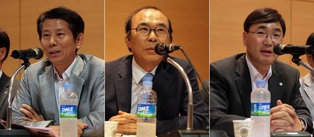 왼쪽부터 김완두 박사, 양동렬 교수, 이승완 회장. 
