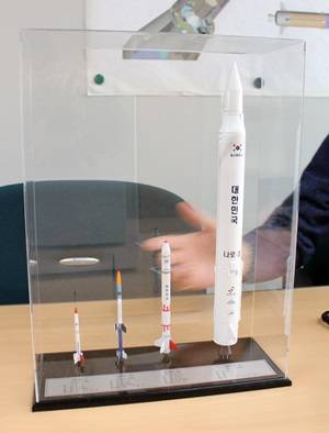 한국 로켓 개발사가 한 눈에. 왼쪽부터 KSR-1, 2, 3와 나로호 모형. 