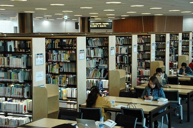 세종도서관 일반열람실. 