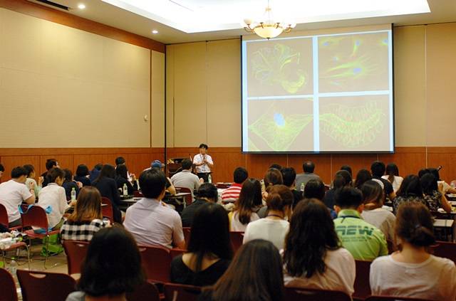 KBSI광학영상장비 전문가 모임은 6월 24일부터 부산 벡스코에서 열린 '2014 한국 미생물·생명공학학회 학술대회'에 참가해 장비의 광학영상장비에 대한 세미나를 개최했다. 