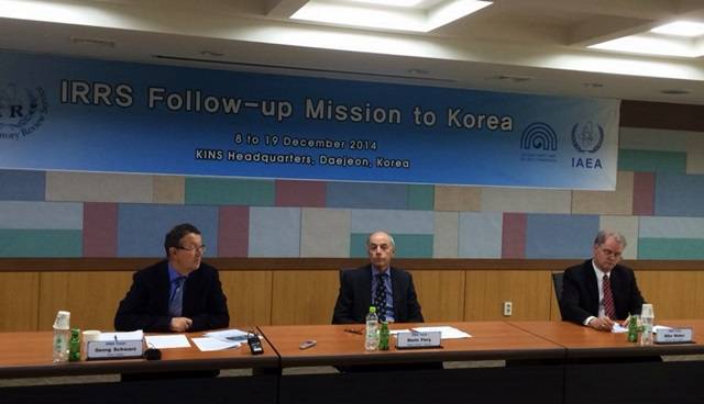 IAEA IRRS 검토단이 한국의 원자력 안전규제체제 수검 결과를 발표하고 있다.<사진=길애경 기자> 