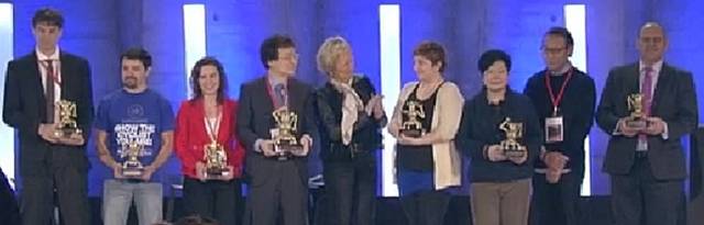 유네스코 10대 기술 수상자들과 그랑프리상을 수상한 조병진 교수의 모습. (왼쪽부터 네번째)<사진캡쳐=강민구 기자> 