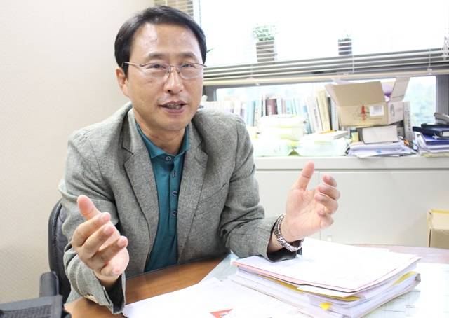 강 대표가 "대전지역 지식재산 전문인력 양성이 지역 경제 활성화를 거둘 수 있을 것"이라고 역설하고 있다.<사진=박성민 기자> 