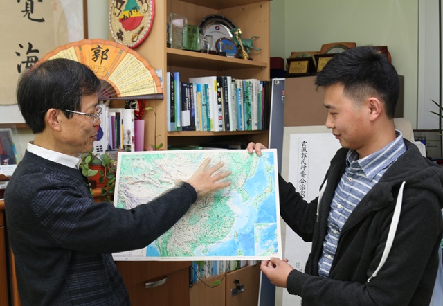 곽상수 박사는 커칭보 박사가 동북아 발전 뿐만 아니라 인류 사회에 기여하는 연구자로 성장하길 기대했다.<사진=강민구 기자>