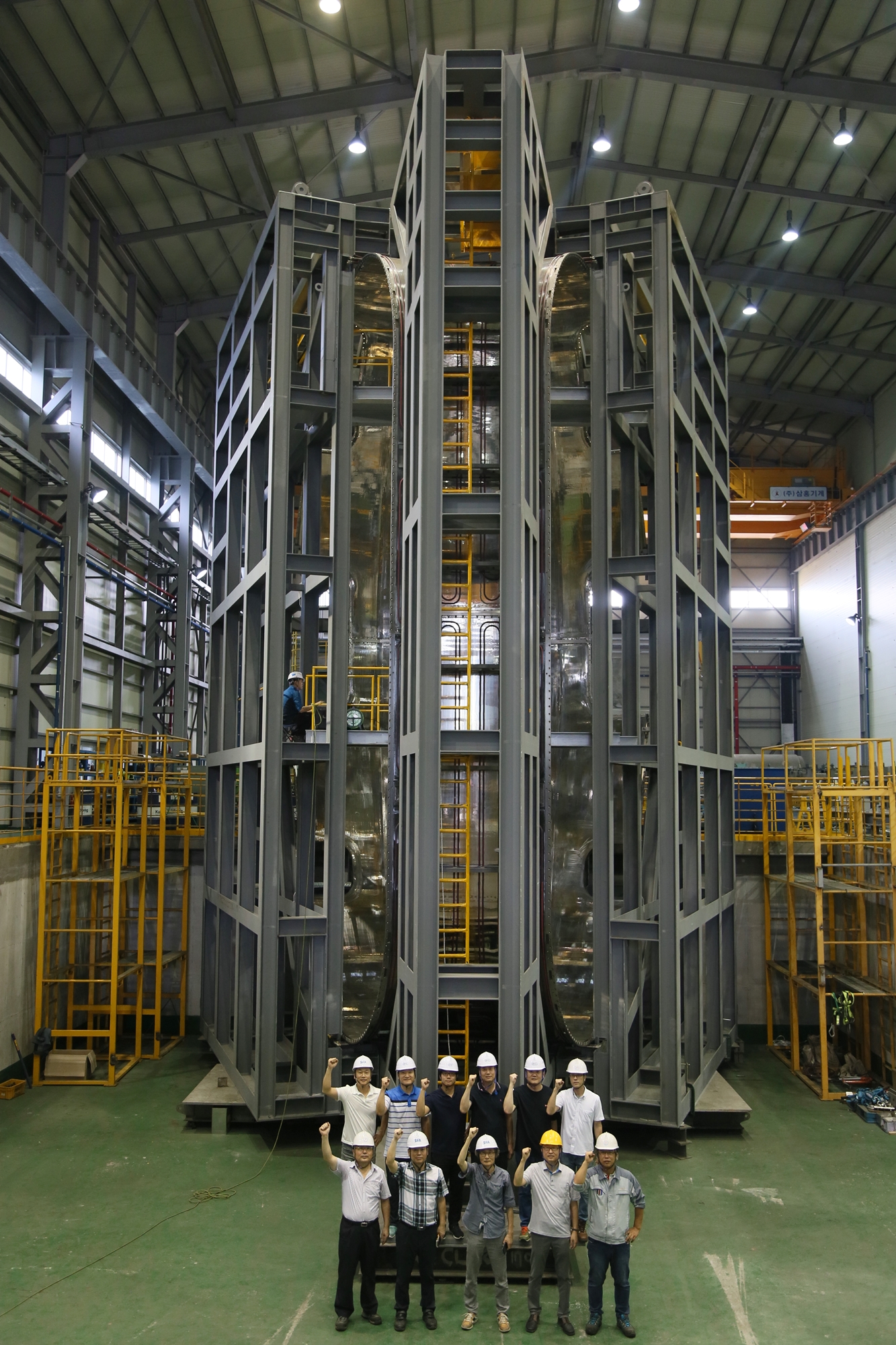 국가핵융합연구소가 프랑스 카다라슈 지역에서 건설 중인 국제핵융합실험로(ITER) 핵심 부품인 열차폐체를 자체 개발했다. <사진=국가핵융합연구소 제공>