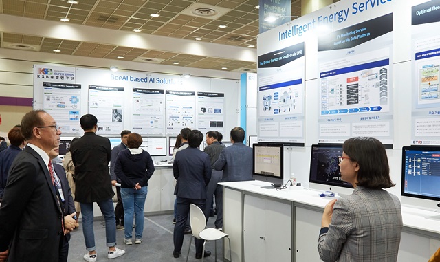 국가과학기술연구회는 23일 사물인터넷 국제전시회에 열리고 있는 코엑스에서 KSB융합연구단의 연구성과를 공개했다.<사진= 국가과학기술연구회>