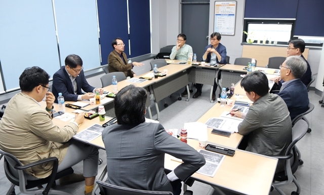 On Oct. 23, symposium was held at the HelloDD conference room under the theme "Direction of Daedeok Bio."