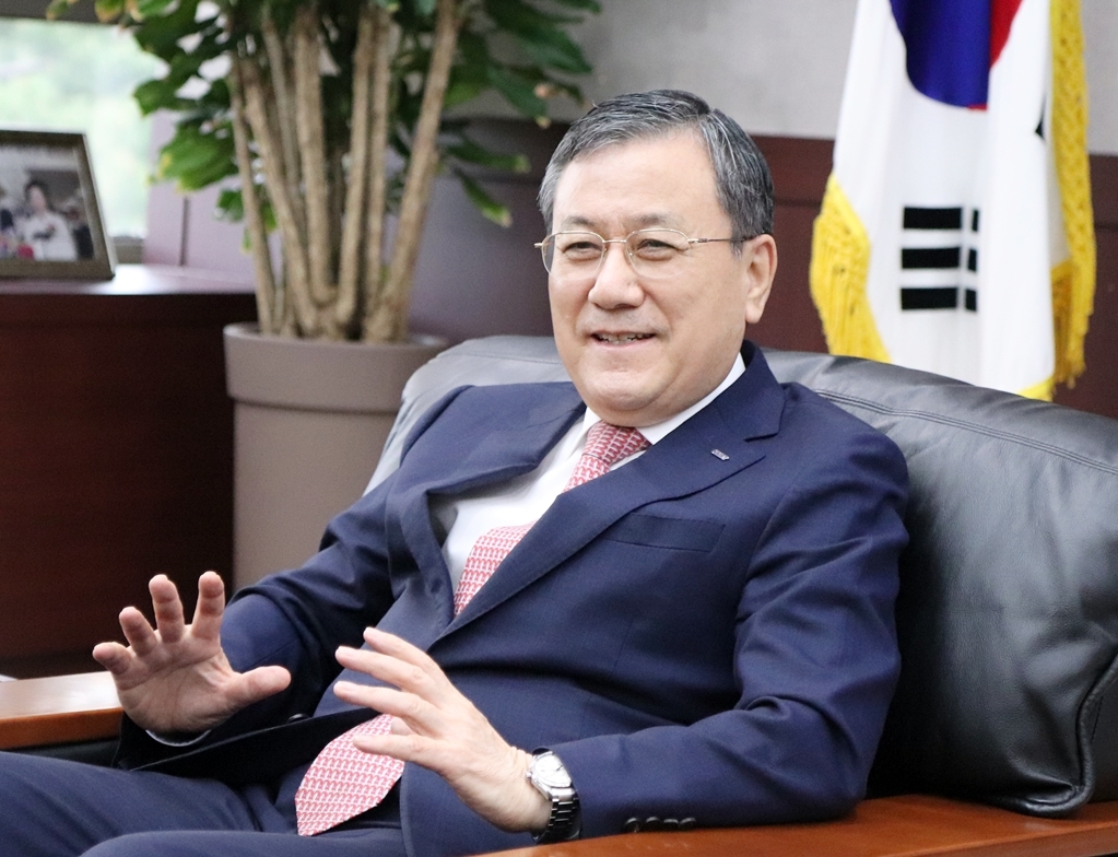 신성철 KAIST 총장은 코로나 사태를 극복하기 위해 한국 과학계, 대덕연구단지의 역할론을 강조했다. <사진=김인한 기자>
