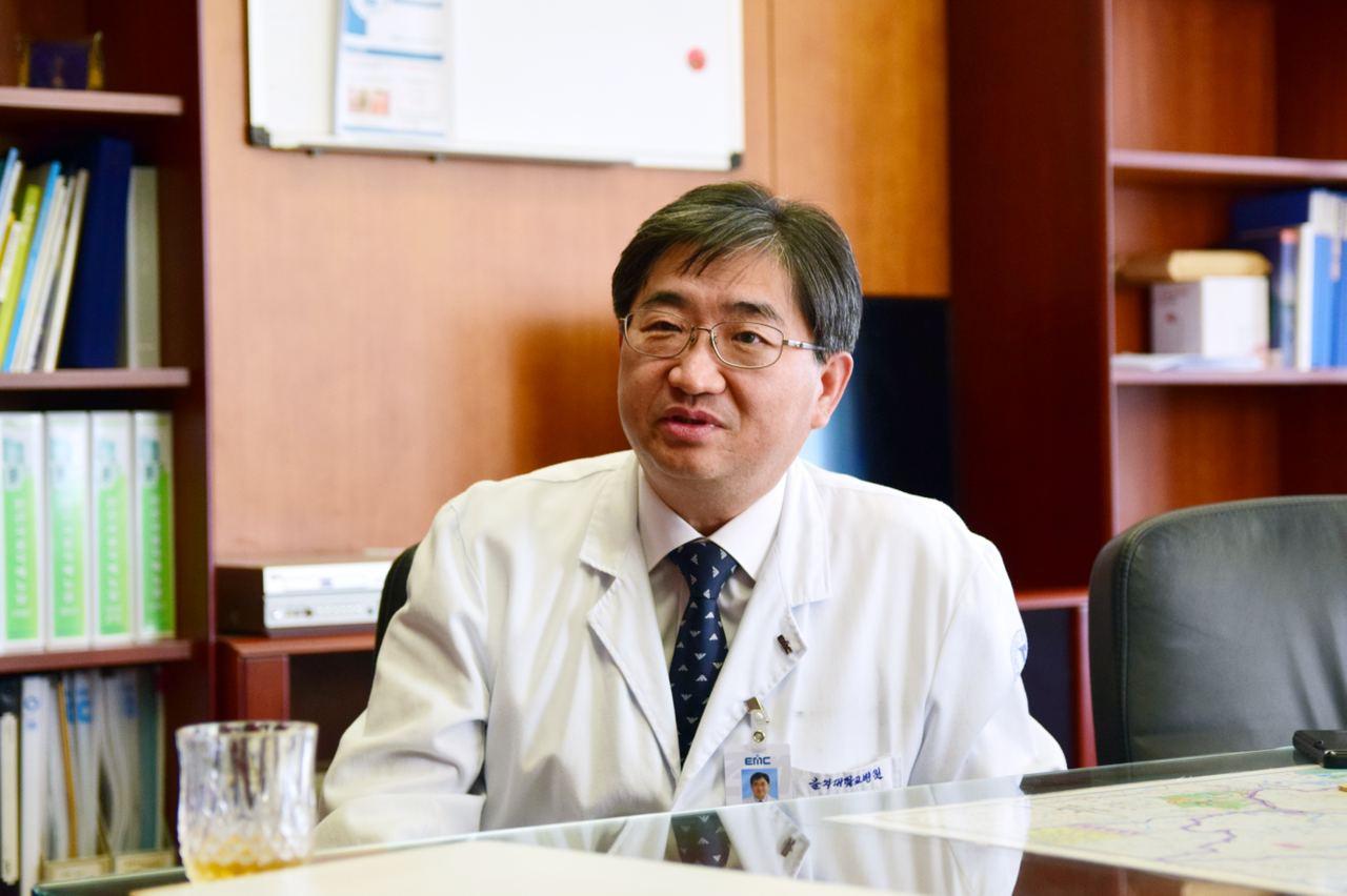 김하용 대전을지대학교병원장은 코로나19 극복과 지역사회 의료 실현을 위해 새로운 발전방향을 모색하고 있다.[사진=대전을지대학교병원 제공]