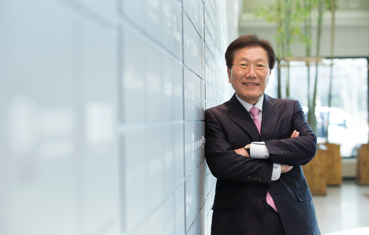 이준호 덕산그룹 회장 UNIST 300억 기부 왜? < 인물 < 뉴스 < 기사본문 - 헬로디디