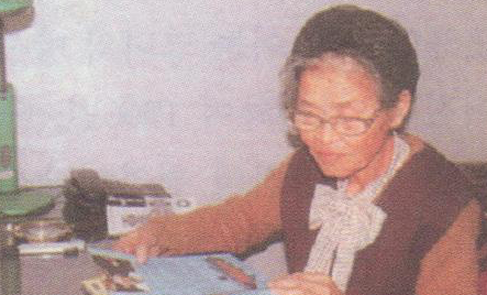 국내 첫 여성과학자인 김삼순 박사. 1966년 57세 나이에 박사학위를 받고 버섯 연구에 일생을 바쳤다.[사진=과학과사람들 SNS 갈무리] 