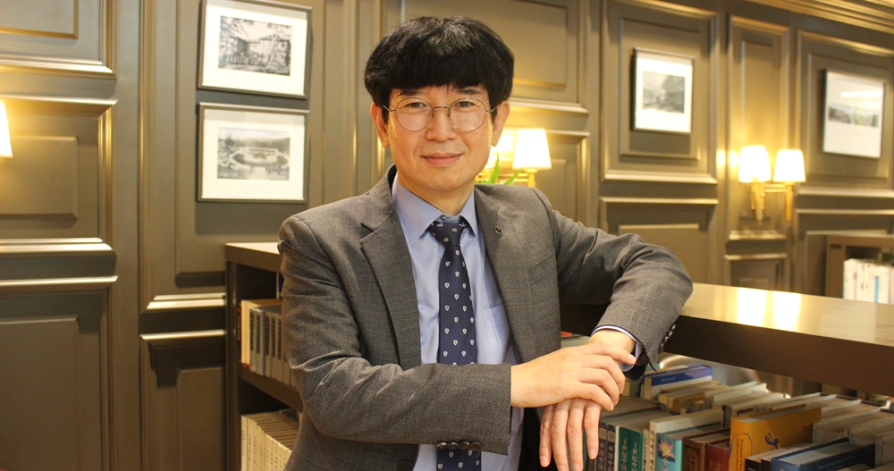 김지현 교수는 현재 5개 보직을 맡고있다. 