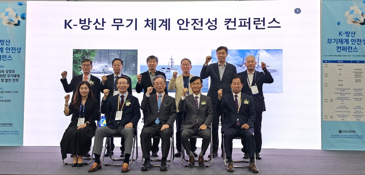 K-방산 갈 길 멀다···전세계 4% 비중, 1위 미국은 40% < 현장 < 뉴스 < 기사본문 - 헬로디디