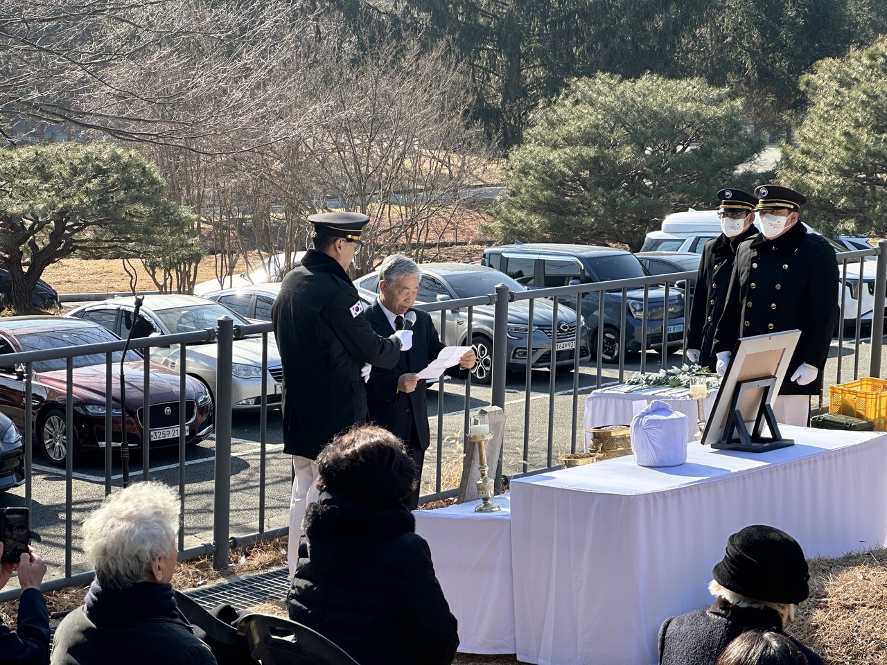 고인의 1호 박사 제자인 엄경일 동아대학교 명예교수가 조사를 낭독하고 있다. [사진=이유진 기자]