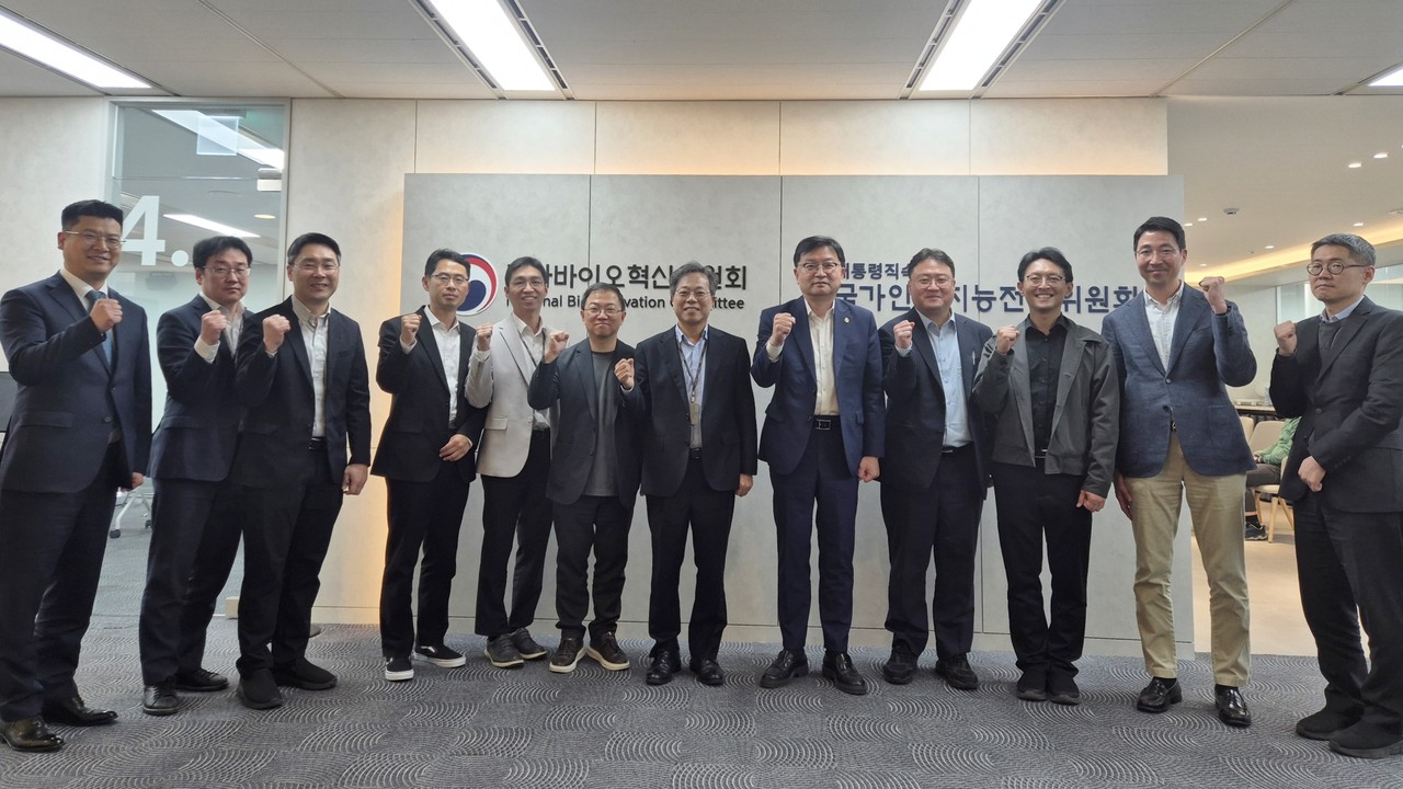 국가인공지능전략위원회는 산업AX 생태계 분과 내에 자율주행과 휴머노이드 소분과를 신설하고 킥오프 회의를 가졌다. 사진은 자율주행 소분과.[사진= 과학기술정보통신부]