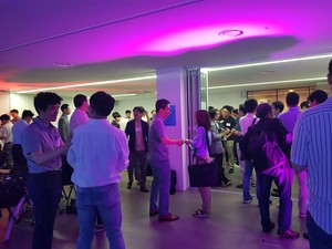 강남 창업가 거리 불금 파티 스타트업·투자자 북적 - 뉴스 썸네일 이미지