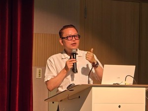 김대식 교수 "AGI 시대, 곧 현실로···기업 생존 AI 활용 능력에 달려... - 뉴스 썸네일 이미지