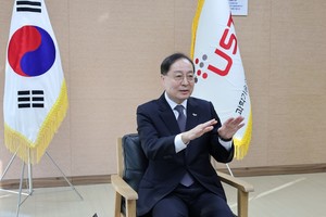 27개 스쿨 현장 '파격 행보' 강대임 총장 "창업하면 박사 학위, UST·출연... - 뉴스 썸네일 이미지