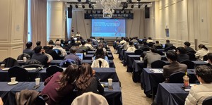 AI가 논문 100만편 읽고 설계, 로봇은 밤샘 실험 '자율랩' 전쟁, 신약개... - 뉴스 썸네일 이미지